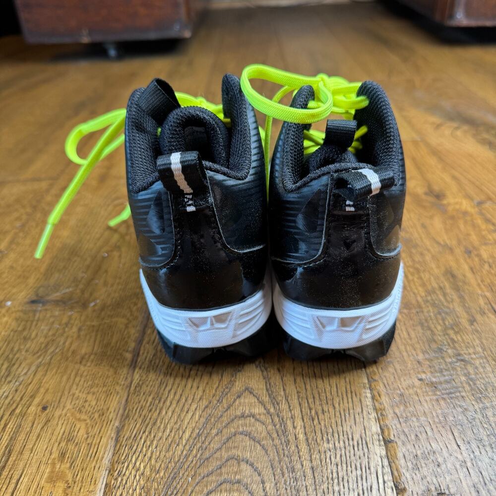 Under Armour UA Crusher Jr Baseball/Football Cleats Black White Youth Size 1Y - Picture 5 of 6